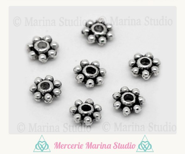 50 Perles entretoises fleur en métal argenté 4mm