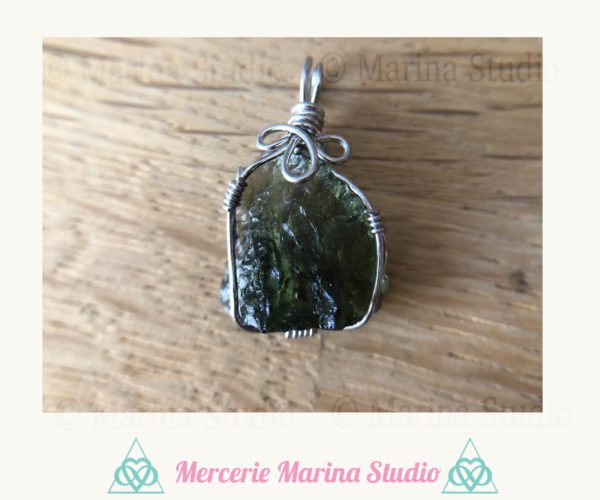 Pendentif en Moldavite