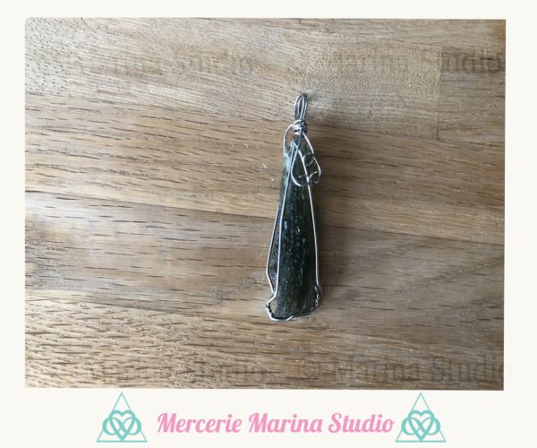 Pendentif en moldavite