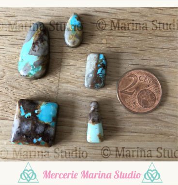Lot de 5 cabochons turquoise Royston ribbon taillées à la main non teintées