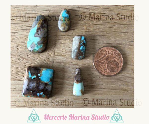 Lot de 5 cabochons turquoise Royston ribbon taillées à la main non teintées