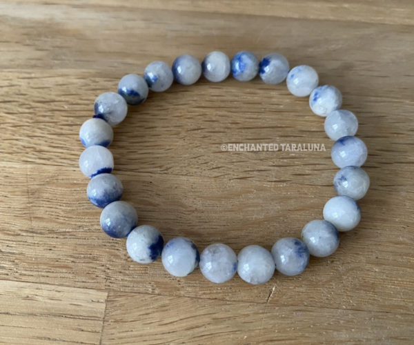 Bracelet en dumortièrite sur quartz naturel 18cm perles 8mm