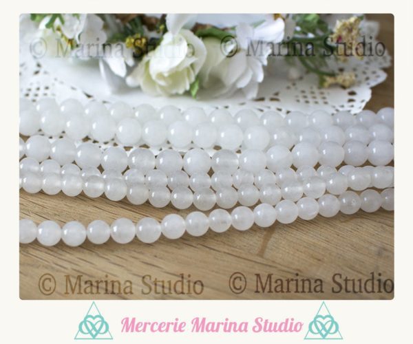 10 Perles en calcédoine blanche 8mm ou 6mm naturelle