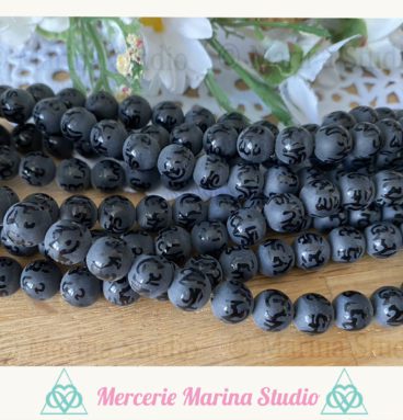 10 Perles en onyx avec mantra sanskrit 8mm
