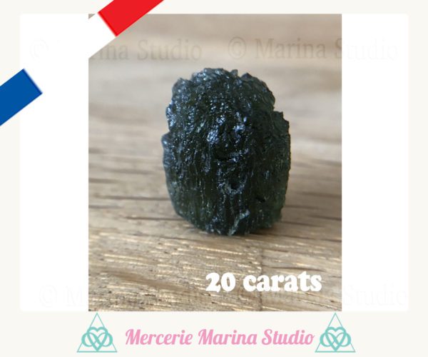 RARE Moldavite 20 carats de Nesmen République tchèque 100%naturelle et authentique