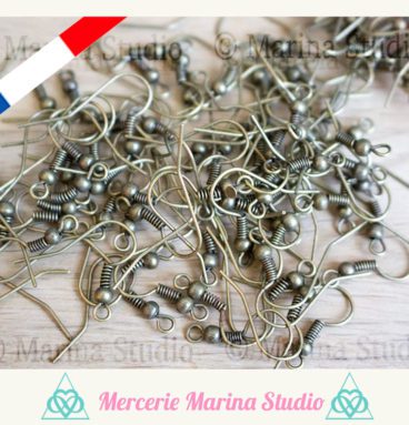 Destockage 50 crochets boucle d'oreille en couleur bronze (25 paires)