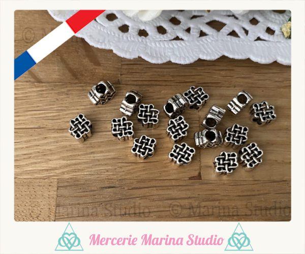10 perles intercalaires forme noeud celtique 8x6mm